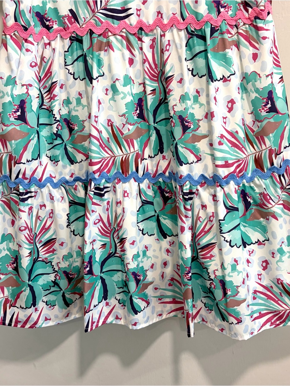 Entro Ruffle Short Sleeve Floral Ric Rac Trim Dress - Picture 12 of 12